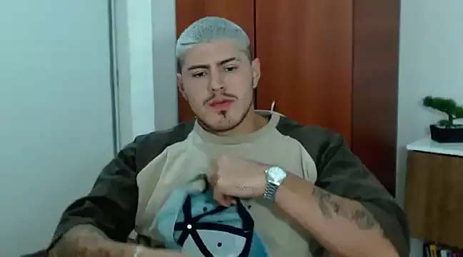 Snapshot of Baltazar_Dupont chatting on February 2025 01:17:02 PM Baltazar Dupont online show from February 2025 01:17:02 PM