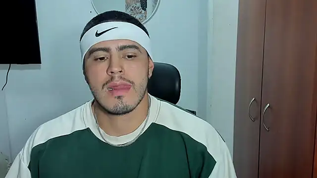 Snapshot of Baltazar_Dupont chatting on October 2025 01:36:02 AM Baltazar Dupont online show from October 2025 01:36:02 AM