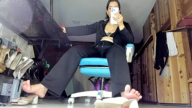 Cristina Vanegas631 online show from July 2026 12:43:01 AM