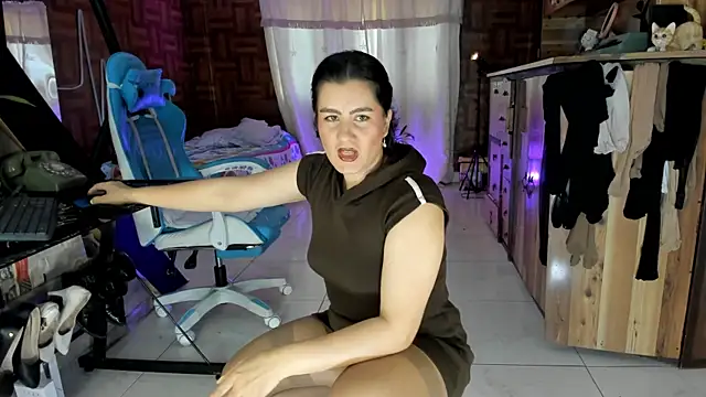 Cristina Vanegas631 online show from July 2026 07:07:01 PM