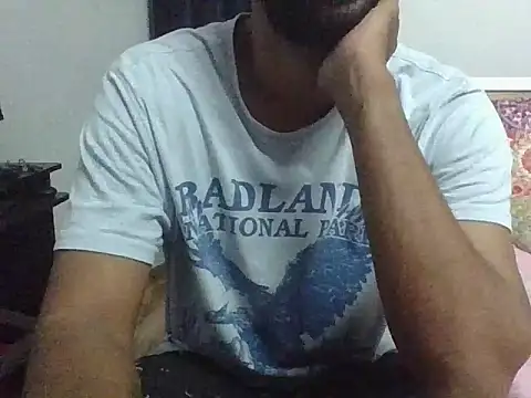 Snapshot of IndianEurope chatting on October 2025 03:01:02 PM IndianEurope online show from October 2025 03:01:02 PM