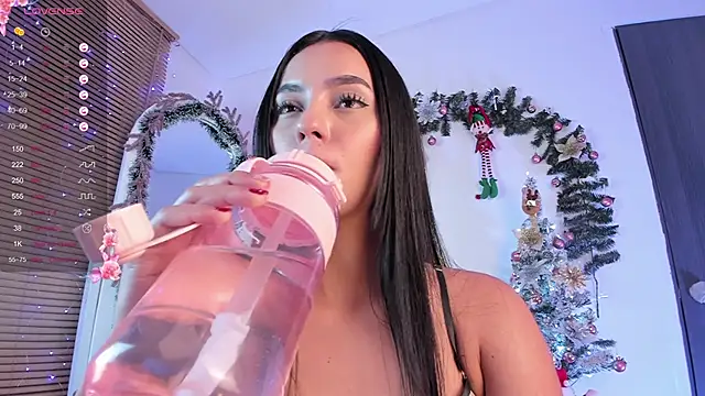 Snapshot of eyleen_lee_ chatting on December 2024 03:11:02 AM eyleen lee online show from December 2024 03:11:02 AM