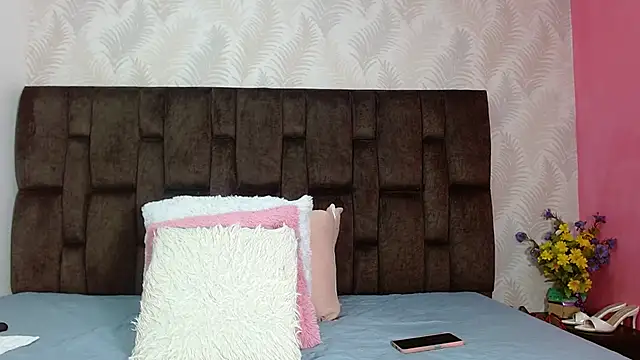 Snapshot of JuanitaDelMar chatting on October 2025 08:09:01 PM JuanitaDelMar online show from October 2025 08:09:01 PM