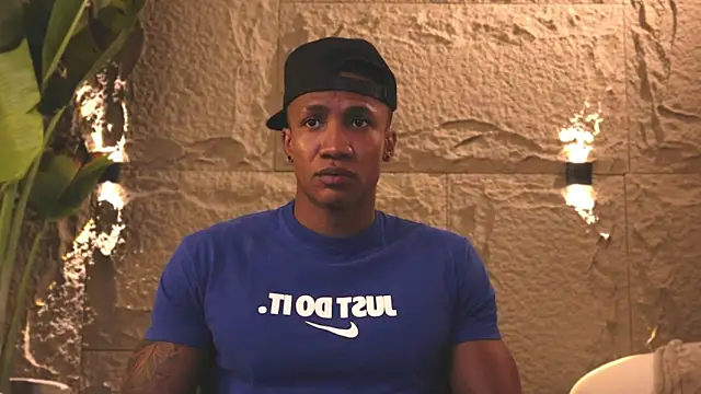 Snapshot of Logan_Varela chatting on March 2025 11:01:02 PM Logan Varela online show from March 2025 11:01:02 PM