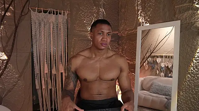 Snapshot of Logan_Varela chatting on September 2025 10:49:01 AM Logan Varela online show from September 2025 10:49:01 AM