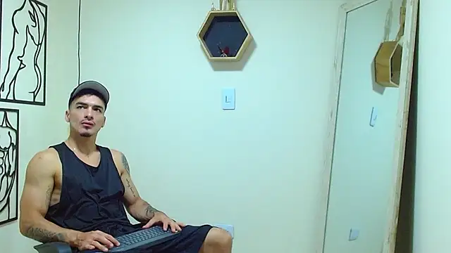 Big ValentinHunk online show from December 2025 04:58:02 PM