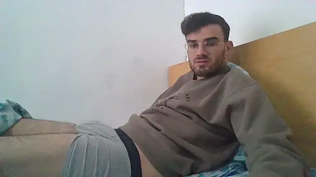 Snapshot of erikamavrik chatting on December 2025 08:40:02 AM erikamavrik online show from December 2025 08:40:02 AM