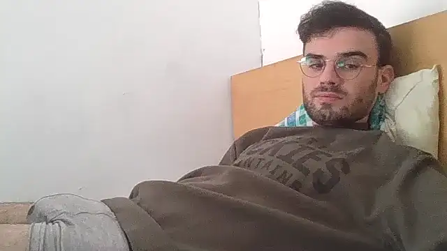 Snapshot of erikamavrik chatting on December 2025 09:48:01 AM erikamavrik online show from December 2025 09:48:01 AM