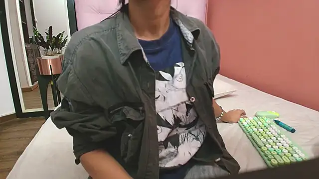 yourcuteneighbourr online show from January 2025 03:02:01 AM