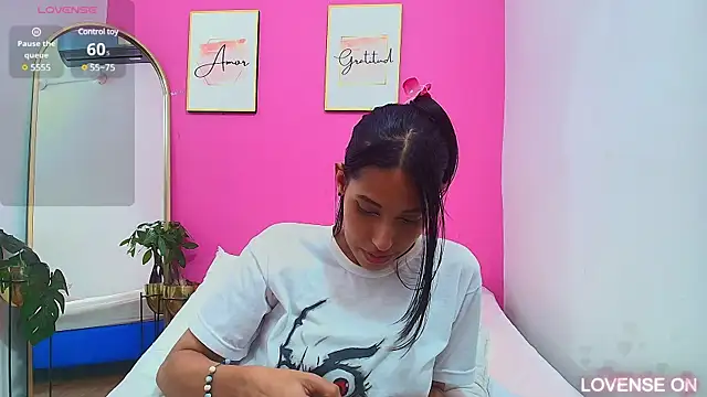 yourcuteneighbourr online show from March 2025 09:02:02 AM