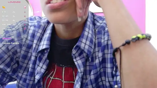 yourcuteneighbourr online show from September 2025 03:44:01 AM