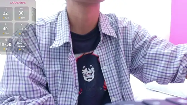 Snapshot of yourcuteneighbourr chatting on December 2025 03:01:02 AM yourcuteneighbourr online show from December 2025 03:01:02 AM