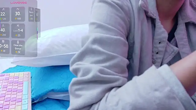 Snapshot of yourcuteneighbourr chatting on January 2026 03:01:02 AM yourcuteneighbourr online show from January 2026 03:01:02 AM