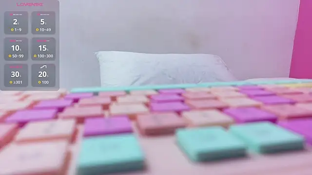 Snapshot of yourcuteneighbourr chatting on February 2026 02:41:01 AM yourcuteneighbourr online show from February 2026 02:41:01 AM