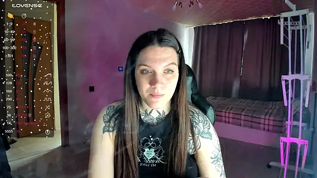 Snapshot of AizaRose chatting on February 2026 04:53:01 AM AizaRose online show from February 2026 04:53:01 AM