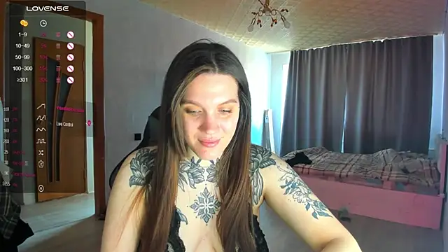 Snapshot of AizaRose chatting on March 2026 06:04:02 AM AizaRose online show from March 2026 06:04:02 AM