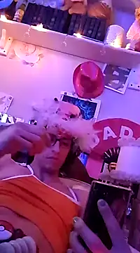 gurlnips online show from February 2025 03:56:01 PM