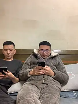 lililiwuwuwu online show from December 2024 01:11:02 PM