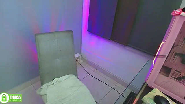 Snapshot of carla_rossin chatting on November 2025 01:48:01 AM carla rossin online show from November 2025 01:48:01 AM