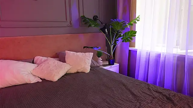 Liv Fay online show from June 2026 01:31:01 PM