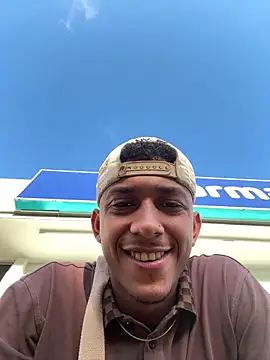 Snapshot of dominic_smith_ chatting on February 2025 10:10:02 PM dominic smith  online show from February 2025 10:10:02 PM
