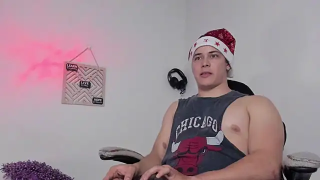 Alan hadid1 online show from December 2024 02:48:02 AM