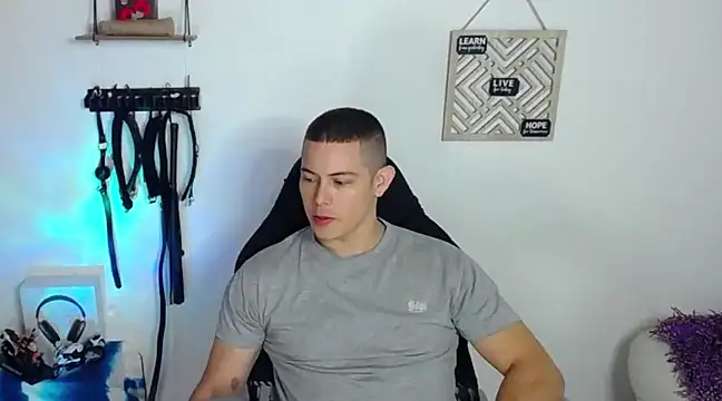 Alan hadid1 online show from January 2025 08:22:01 PM