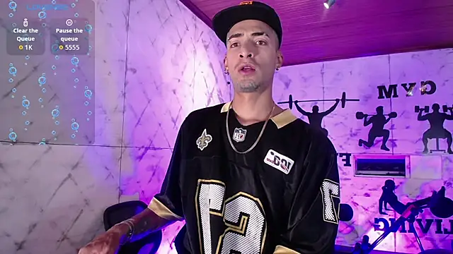 DrakeNeumann online show from November 2025 03:38:01 AM