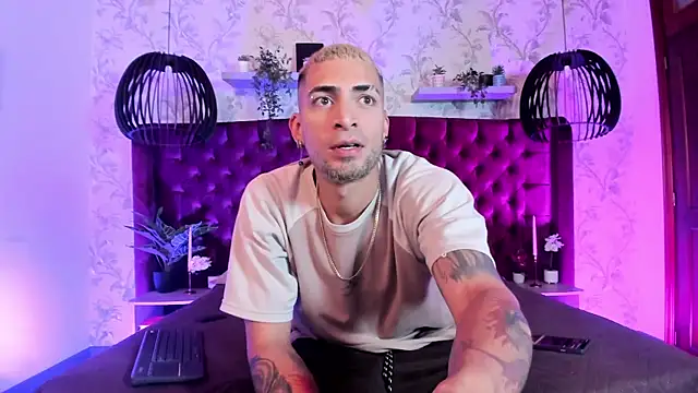 DrakeNeumann online show from April 2026 03:48:01 AM