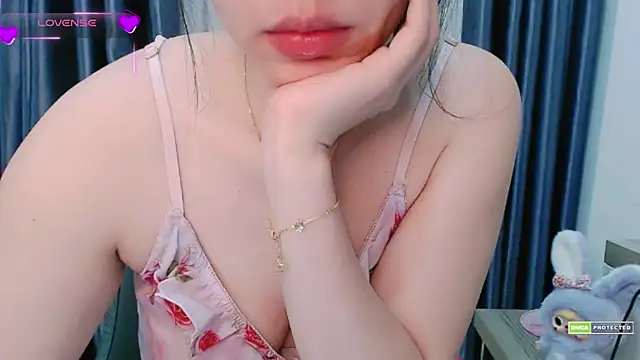 Snapshot of Na_baby chatting on February 2025 01:32:01 PM Na baby online show from February 2025 01:32:01 PM