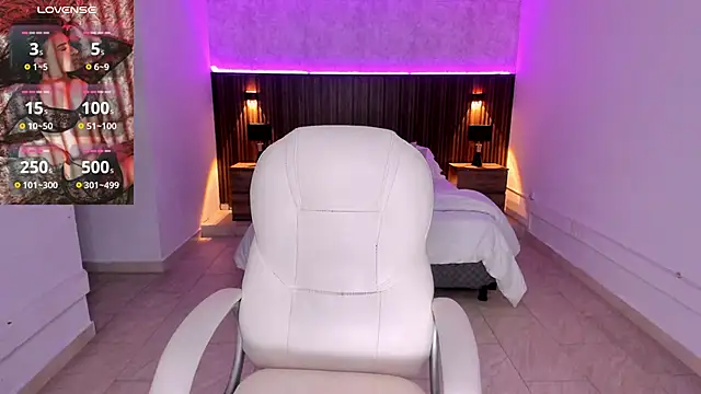 Snapshot of karlaa_james chatting on November 2025 10:59:01 AM karlaa james online show from November 2025 10:59:01 AM