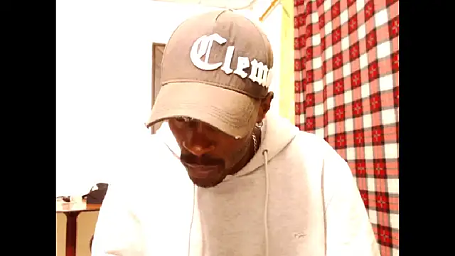 Snapshot of phillip-hot chatting on November 2025 04:37:02 AM phillip-hot online show from November 2025 04:37:02 AM