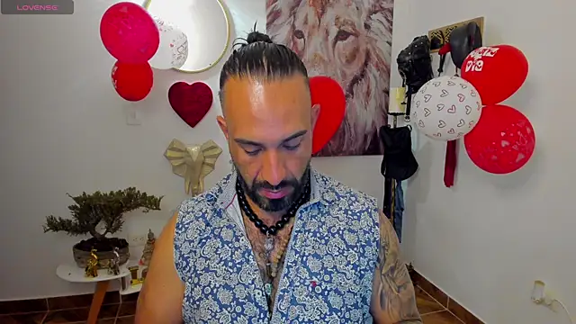 mr maik online show from February 2025 10:11:02 AM