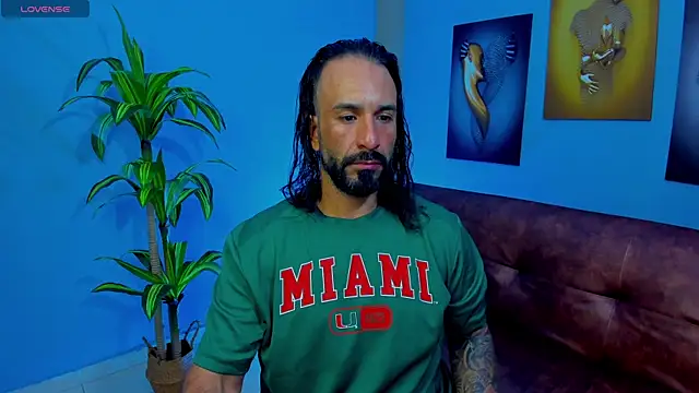 mr maik online show from November 2025 09:04:02 PM