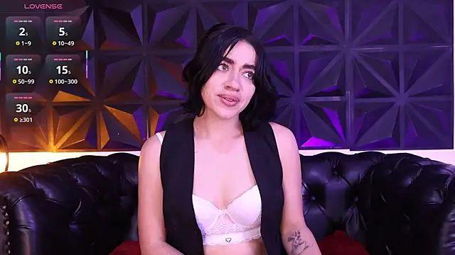 Snapshot of KasiaNoir_ chatting on November 2025 12:15:02 PM KasiaNoir online show from November 2025 12:15:02 PM