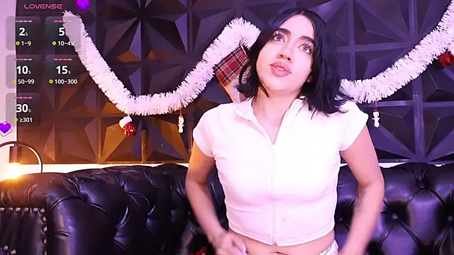 Snapshot of KasiaNoir_ chatting on December 2025 12:09:01 PM KasiaNoir online show from December 2025 12:09:01 PM