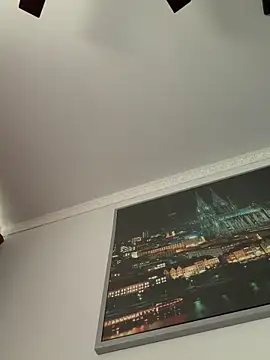 Hornyblond Bella online show from March 2026 07:01:01 AM