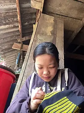 Snapshot of chaomay796xo chatting on December 2024 02:22:02 AM chaomay796xo online show from December 2024 02:22:02 AM