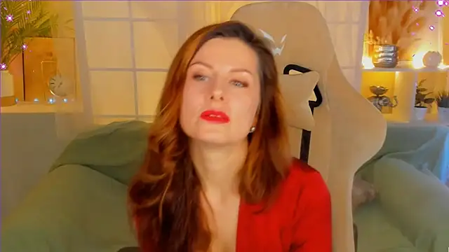 Snapshot of April_o_Nill chatting on December 2024 03:44:01 PM April o Nill online show from December 2024 03:44:01 PM