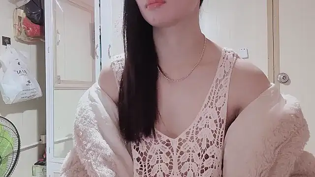 Snapshot of LinhChi_9x chatting on December 2025 12:30:01 AM LinhChi 9x online show from December 2025 12:30:01 AM