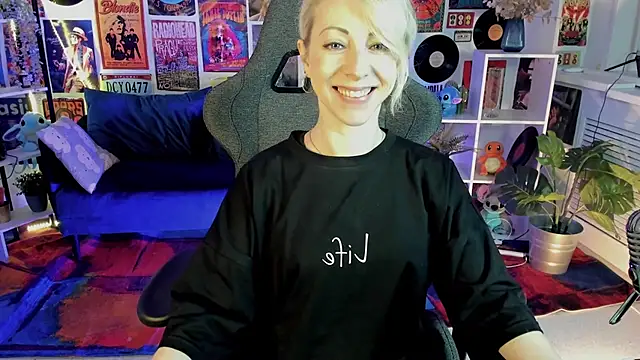 LylithSkye online show from January 2025 10:38:01 AM