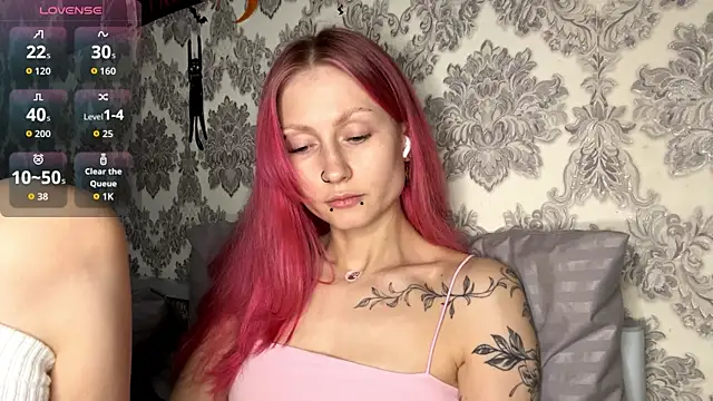 MarthaGees online show from December 2025 04:27:01 PM