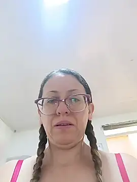 Snapshot of miss_hanna07 chatting on November 2025 05:35:01 PM miss hanna07 online show from November 2025 05:35:01 PM