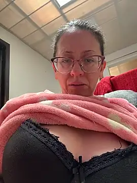 Snapshot of miss_hanna07 chatting on November 2025 03:23:02 PM miss hanna07 online show from November 2025 03:23:02 PM