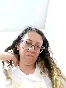 Snapshot of miss_hanna07 chatting on December 2025 11:10:01 PM miss hanna07 online show from December 2025 11:10:01 PM