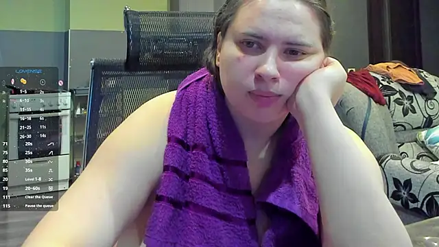 1lindsey1 online show from November 2025 12:04:01 PM