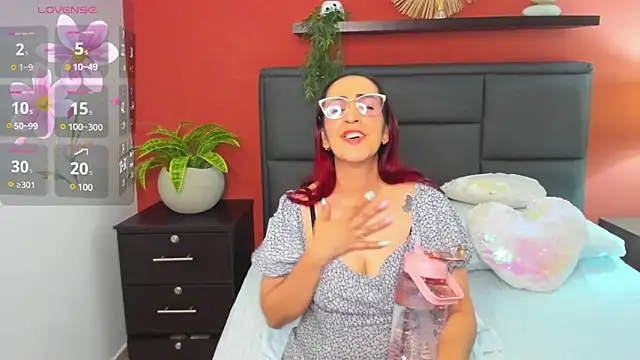 Snapshot of jadde13_ chatting on December 2024 05:42:02 AM jadde13 online show from December 2024 05:42:02 AM