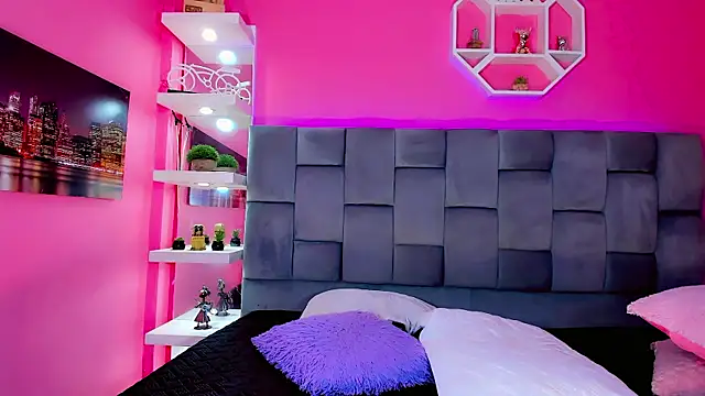 Saamanthaa11 online show from March 2026 05:19:01 AM