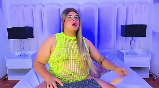 Snapshot of Tom_Silver__ chatting on March 2025 10:18:02 PM Tom Silver online show from March 2025 10:18:02 PM