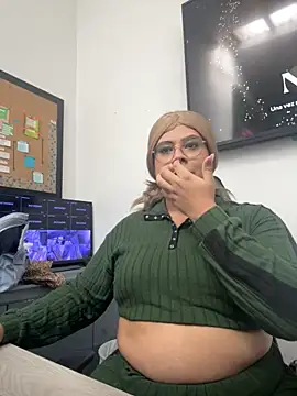 Snapshot of Tom_Silver__ chatting on November 2025 01:55:01 PM Tom Silver online show from November 2025 01:55:01 PM